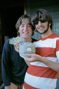 fotos raras Beatles por Ringo 3 Ringo Starr e John Lennon em Tobago, em 1966