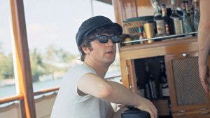 fotos raras Beatles por Ringo 4 John Lennon em viagem para Miami, em 1964